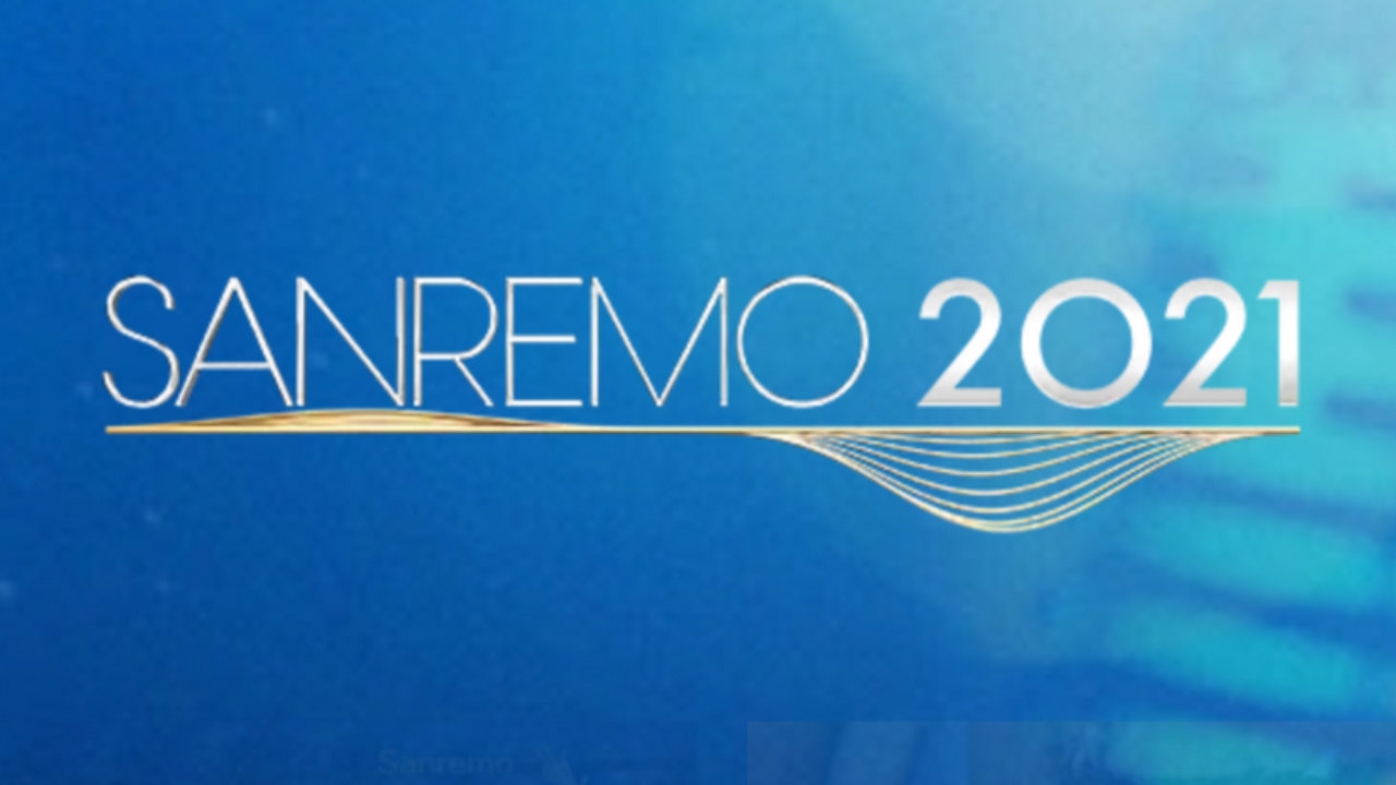 Fiorello mascherato da Renzi presenta il 71° festival di Sanremo