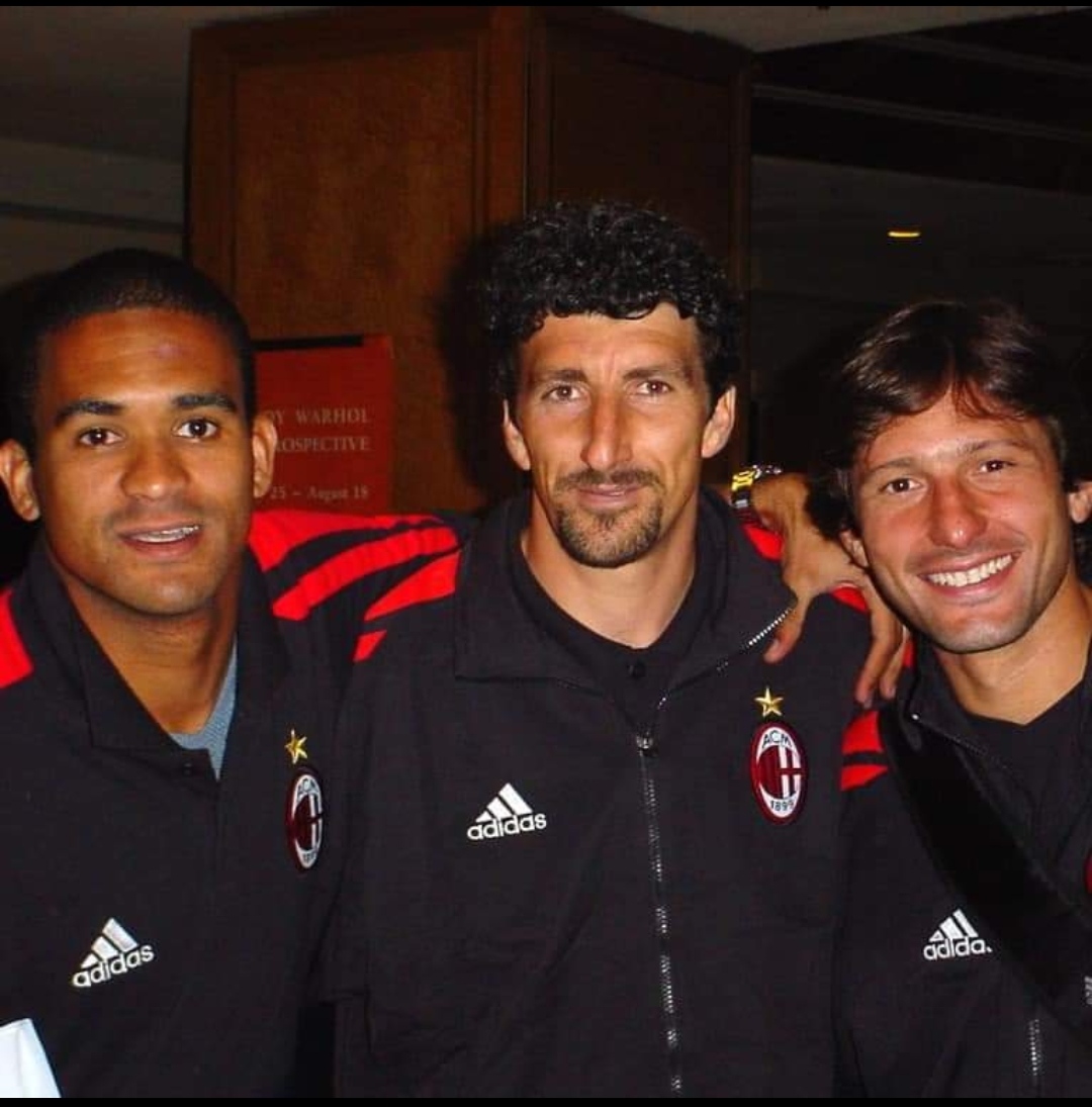 Così via social, Dario Hubner, ex attaccante goleador ha ricordato la sua tournée Americana col Milan nel 2002