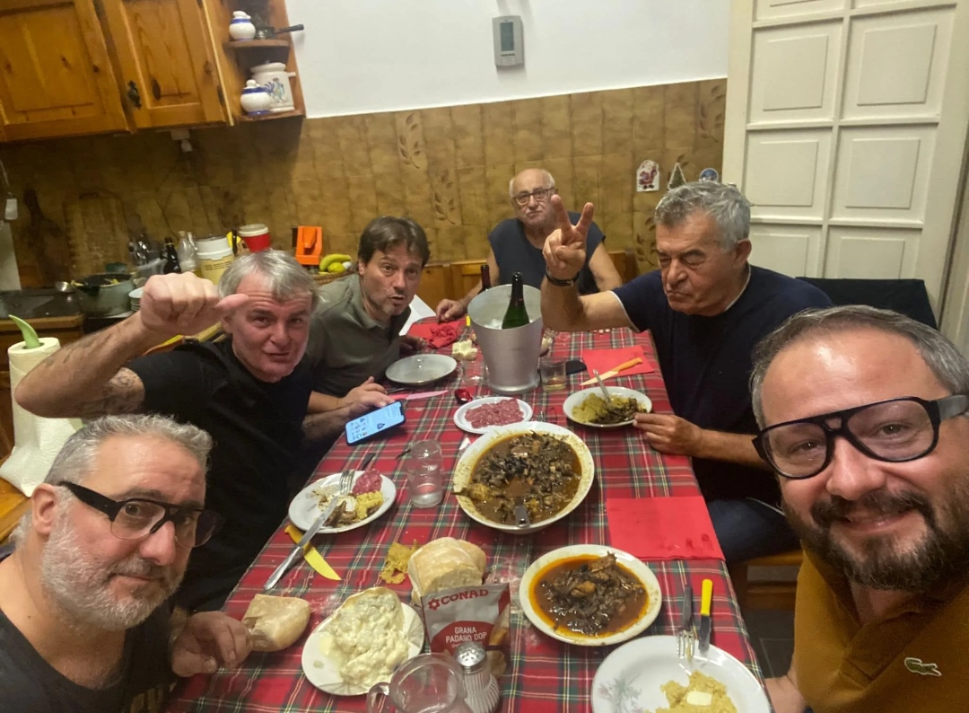 Special Guest, alla cena della mistica “Gallina in Umido con Chiodini”, ricetta segreta di Stefano Pasquini: Cesare Fogliazza e Matteo Martelli