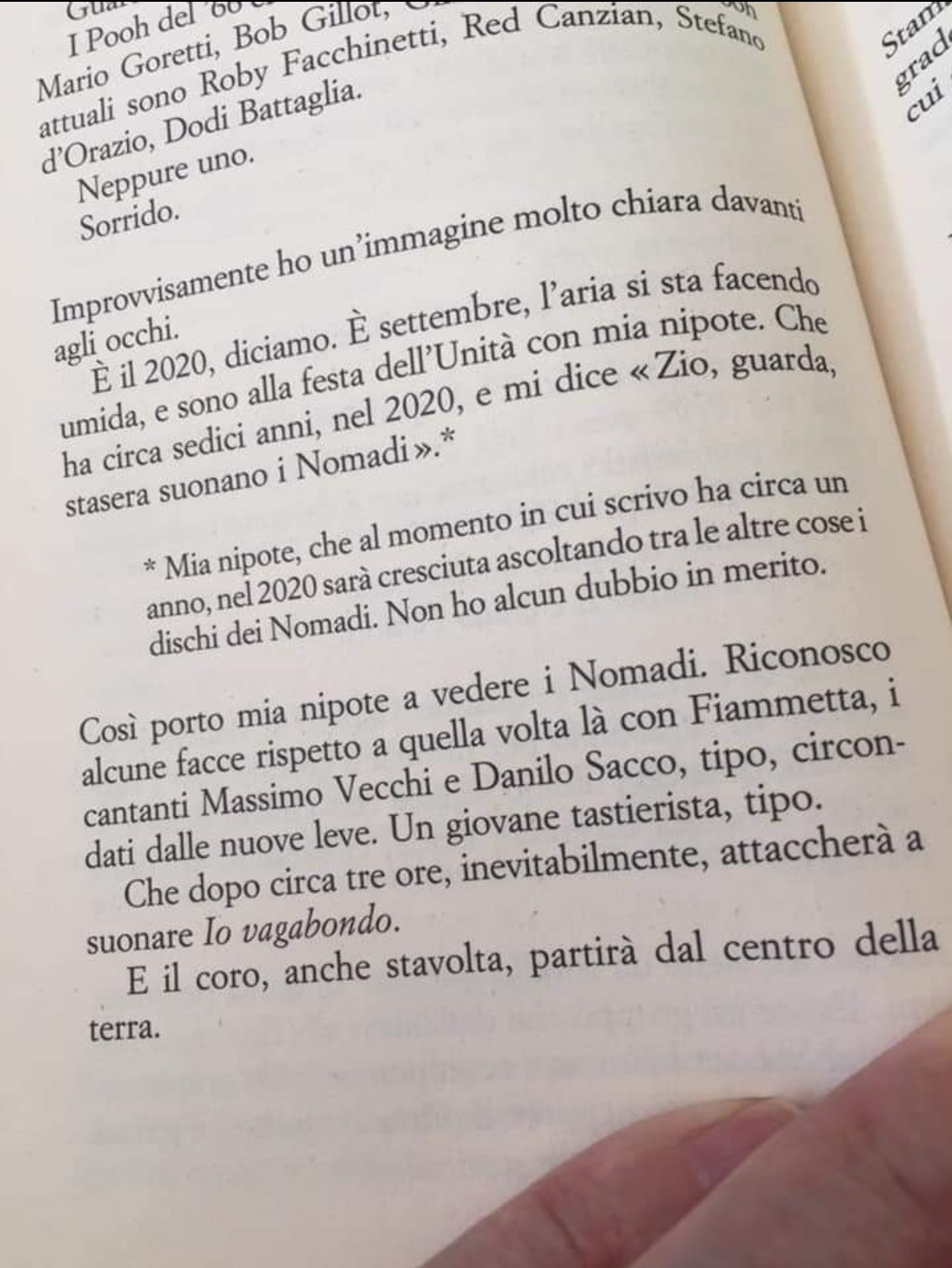 Emanuele Mandelli ci regala la preziosa, informata dritta di leggere i libri dello scrittore, mai banale e “veggente” Gianluca Morozzi  