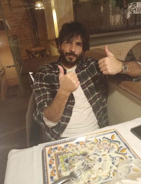 Grandioso a Soresina: dopo il suo spettacolo teatrale “Lo Zingaro”, l’attore Marco Bocci ha cenato al ristorante “La Mucca della Nonna”