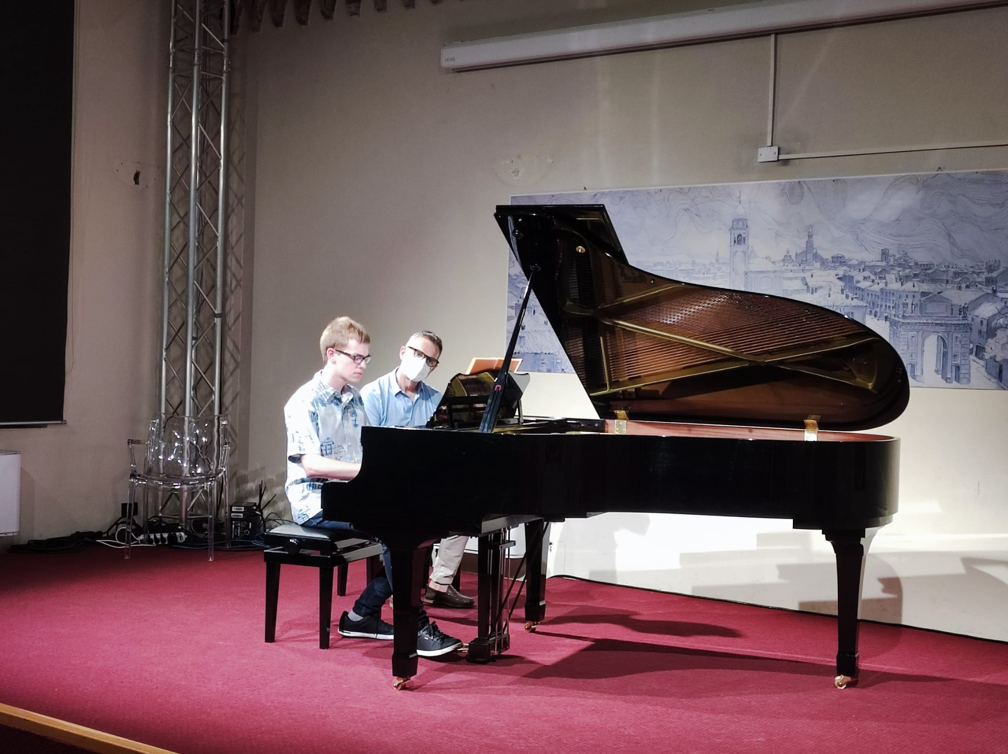 Piano day, il talento dei giovani invade il mercato austroungarico