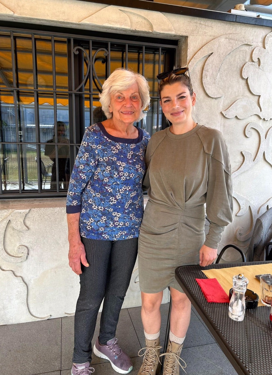 Emma Marrone a pranzo alla Trattoria “Gobbato Area 51” di Chieve. Ma non ha provato i Tortelli Cremaschi 