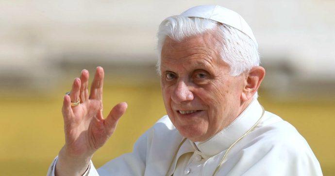 Il grande lascito di Benedetto XVI: “Ciò che la ragione scorge la fede illumina”