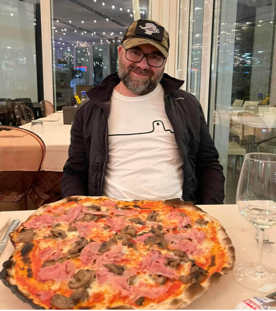 Ah che Finestra sul Mondo magica il gemmellaggio, a base di pizza d’autore, tra il PubGourmet Tarantasio e il Mangia & Fuggi…  