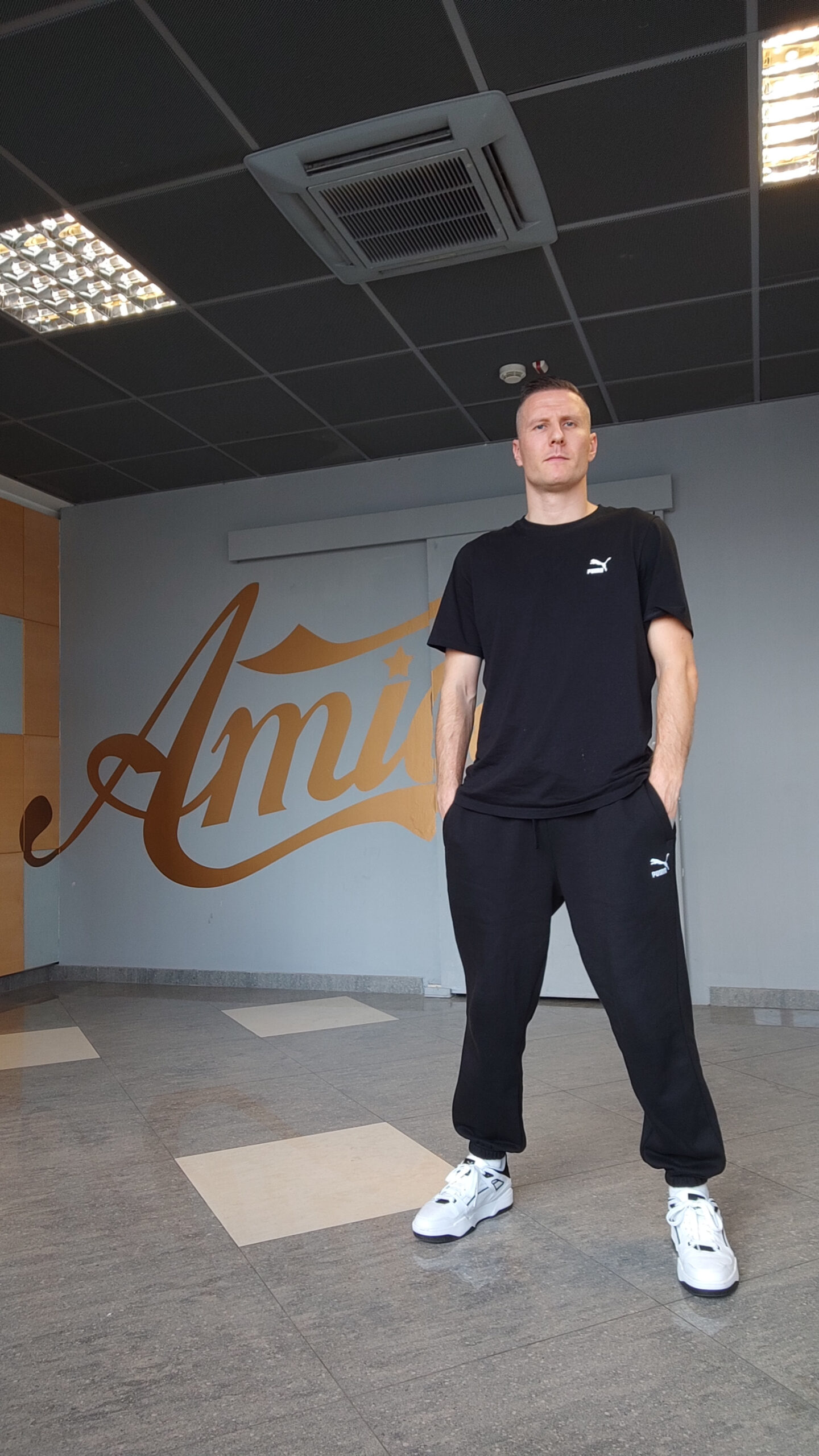 Roman Froz ex campione italiano ed europeo di breakdance e giudice esterno di Amici lancia la “Battle School”
