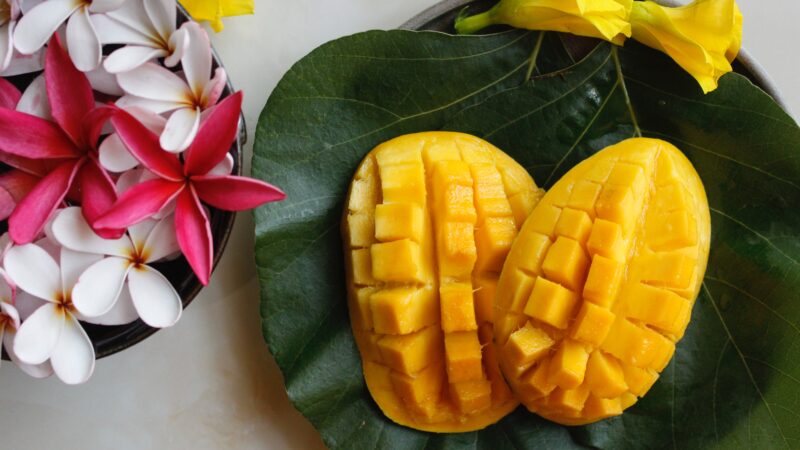 Gusti estivi: tre ricette fresche e saporite con il mango