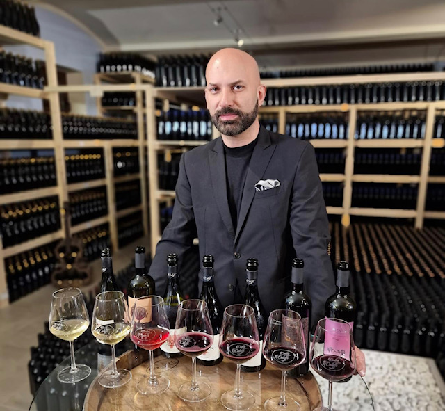 Grandioso a Spineda: la WineStar Francesco Saverio Russo, in visita per reportage alla Cantina Caleffi