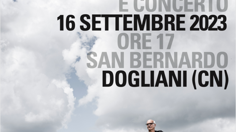 Ludovico Einaudi torna a casa con un concerto a sostegno della Biblioteca di Dogliani