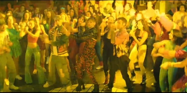 Rosiconi giù le mani dalla canzone un po’ cremasca (Davide Simonetta co autore è di Bagnolo Cremasco), il video è stato girato a Offanengo, Disco Paradise 