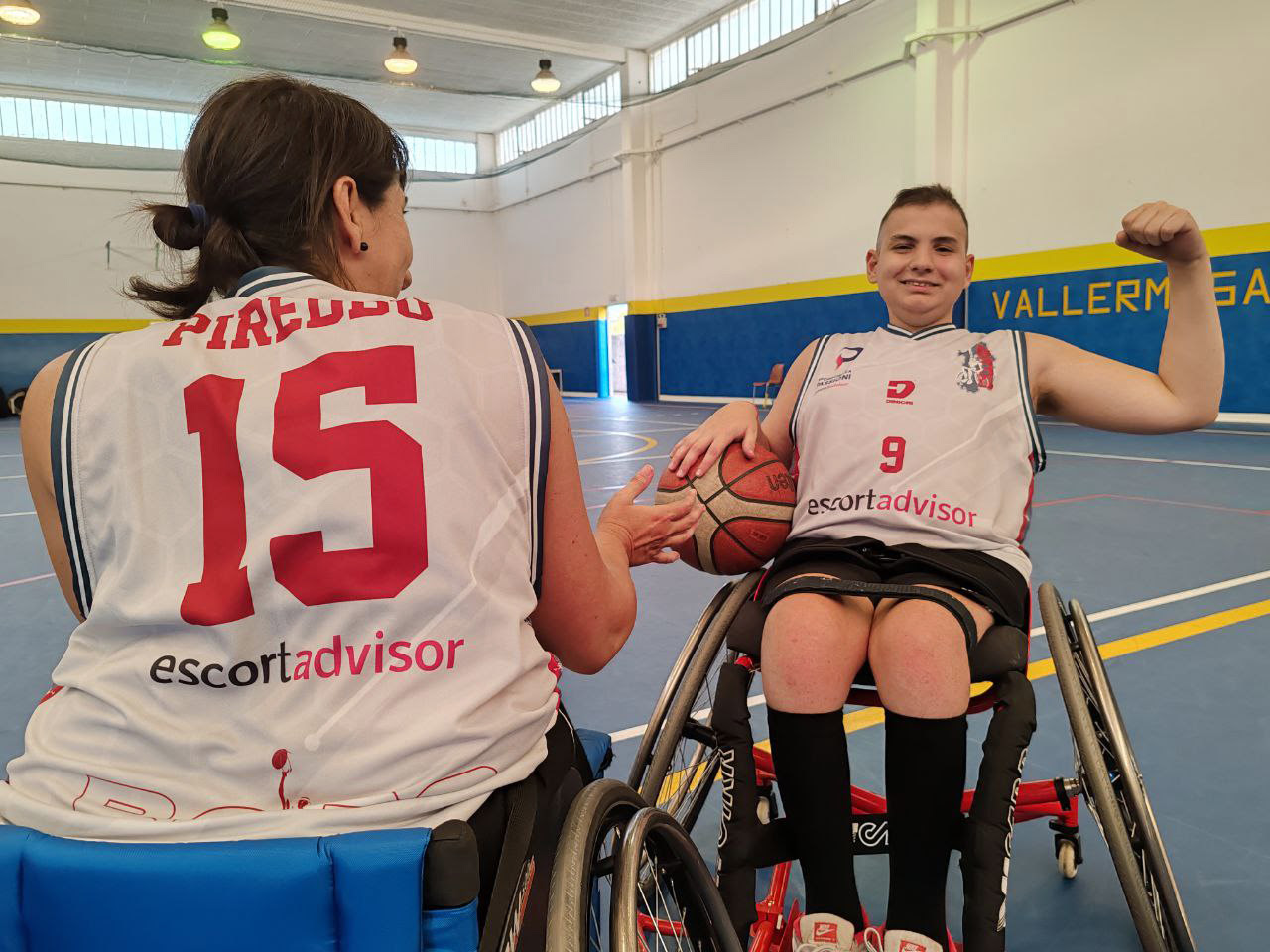 Sito di escort promuove raccolta fondi per Basket Disabili Onlus